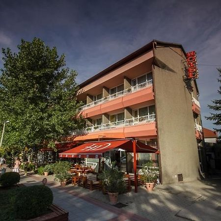 Hotel Dombóvár Exteriér fotografie